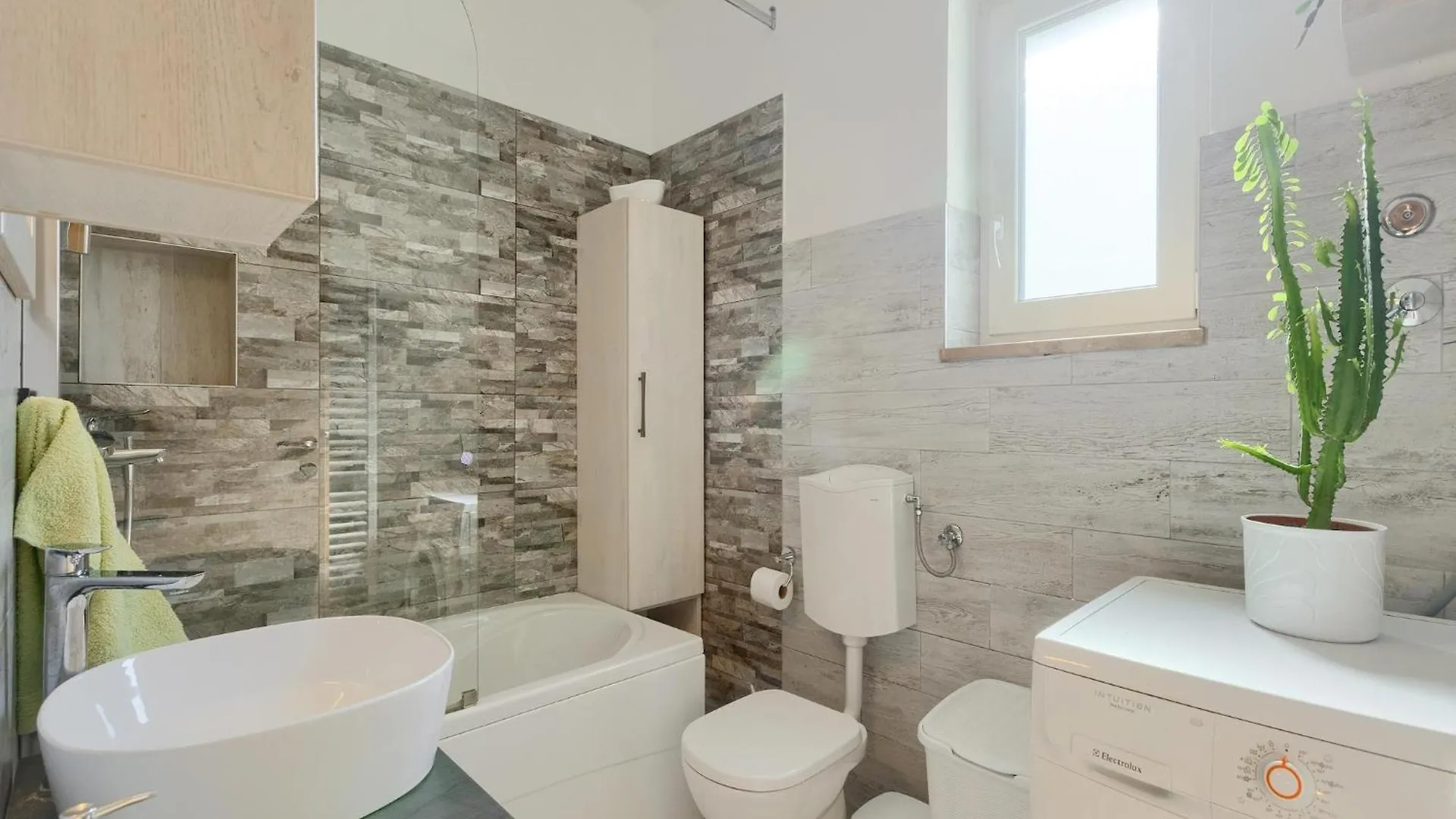 Charming Villa With Swimming Pool And Garden Pazin Holiday home