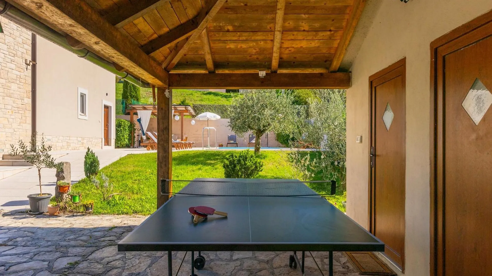 Charming Villa With Swimming Pool And Garden Pazin